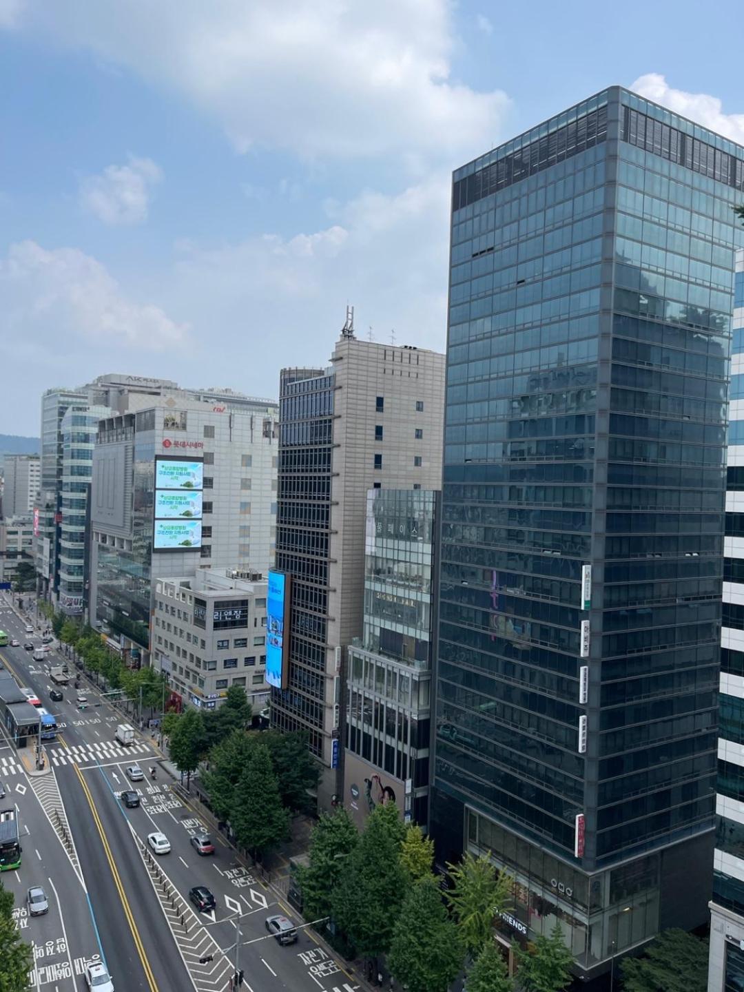 Hongdae Residence 3 - 1Min From Hongik Uni Station Exit #1 Seoul Exteriör bild